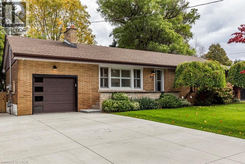 Photo de la propriété:  85 Westminster Avenue 1  ON L9C 4M1