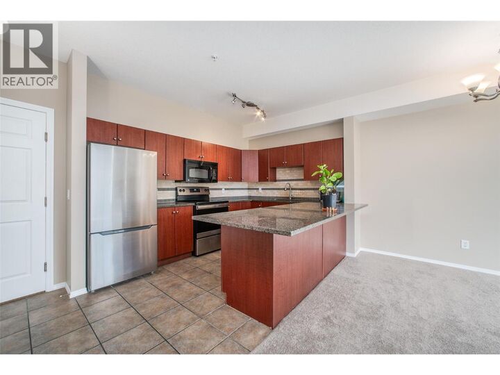 Photo de la propriété: 1875 Country Club Drive 1514 BC V1V 2W7