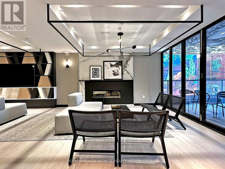 Property Photo: 2 Augusta Avenue Lph03 ON M5V 0T3