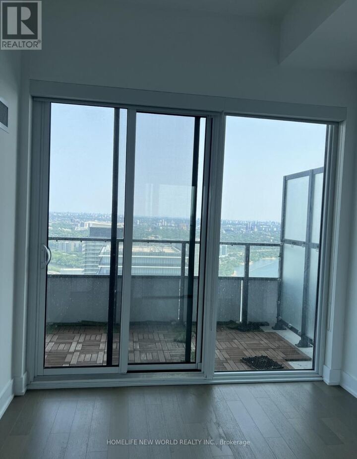 Property Photo:  30 Shore Breeze Drive 6303  ON M8V 0J1 