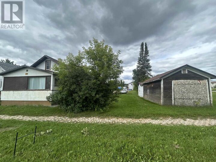 208-210 Mackenzie Ave  Atikokan ON P0T 1C0 photo