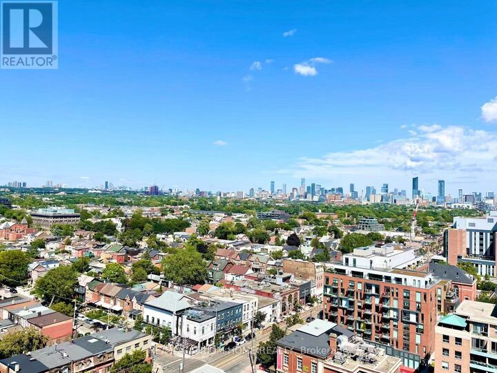 Property Photo:  68 Abell Street 2005  ON M6J 0B1 