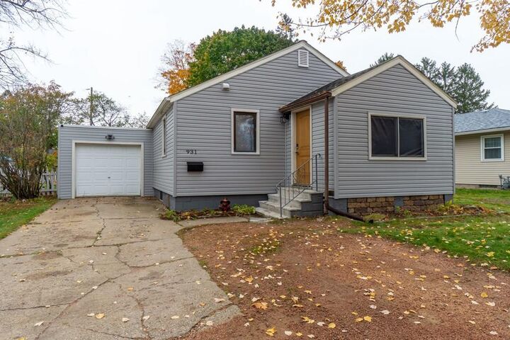 931 South 14th Avenue  Wausau WI 54401 photo