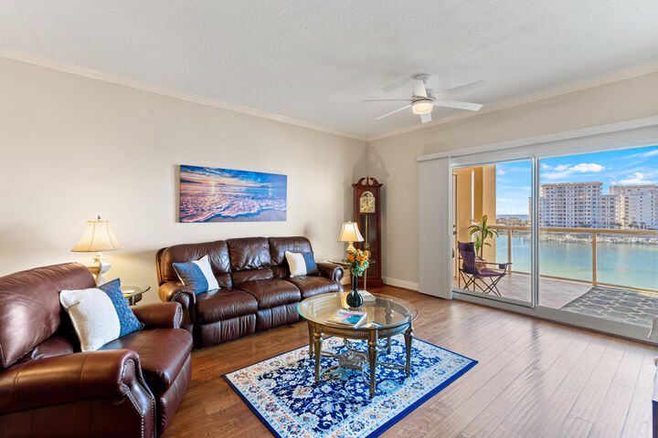 Property Photo:  770 Harbor Boulevard 4C  FL 32541 