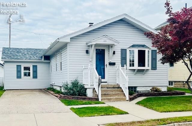 Property Photo:  321 E 7th Street  OH 43452