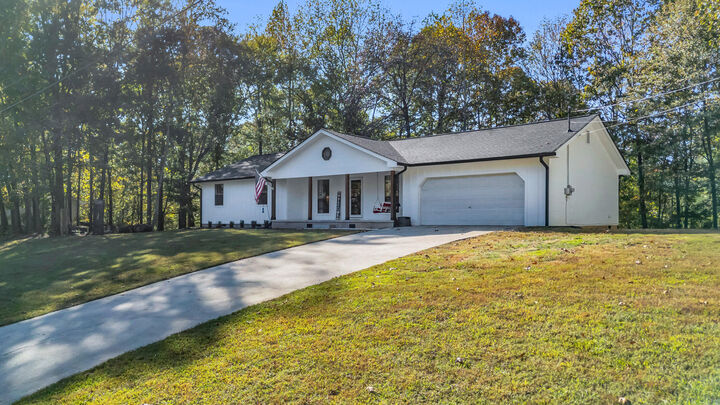 Property Photo: 4405 Panorama Drive GA 30710