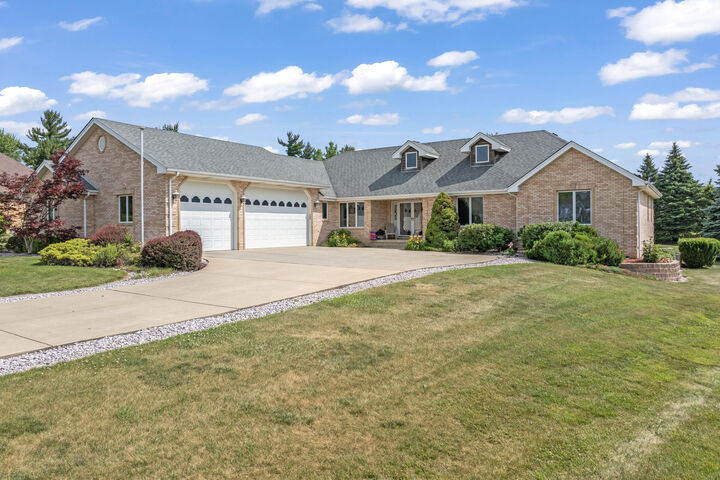 8905 Willow Lane  St. John IN 46373 photo