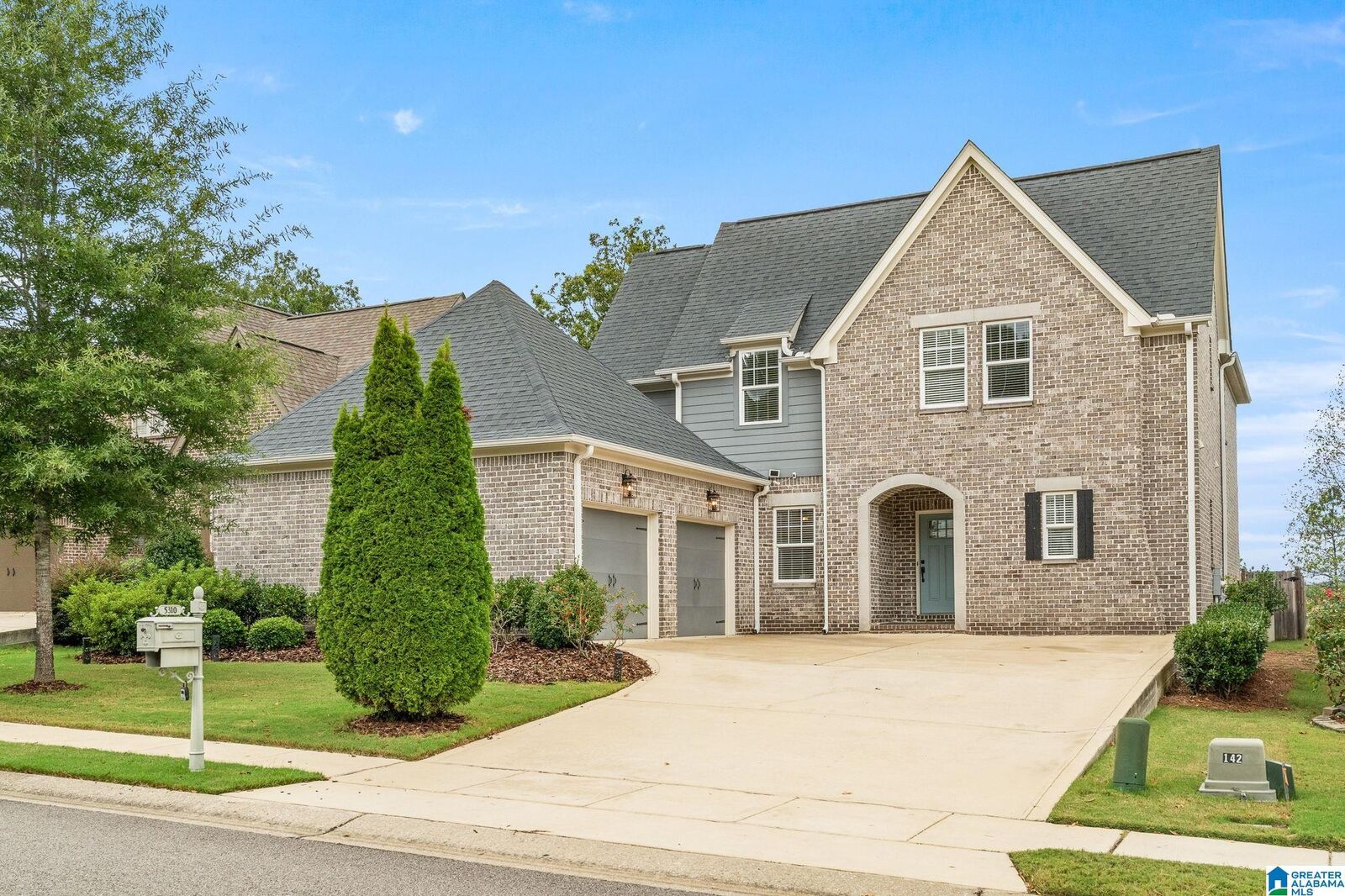 Property Photo:  5310 Park Side Circle  AL 35244 