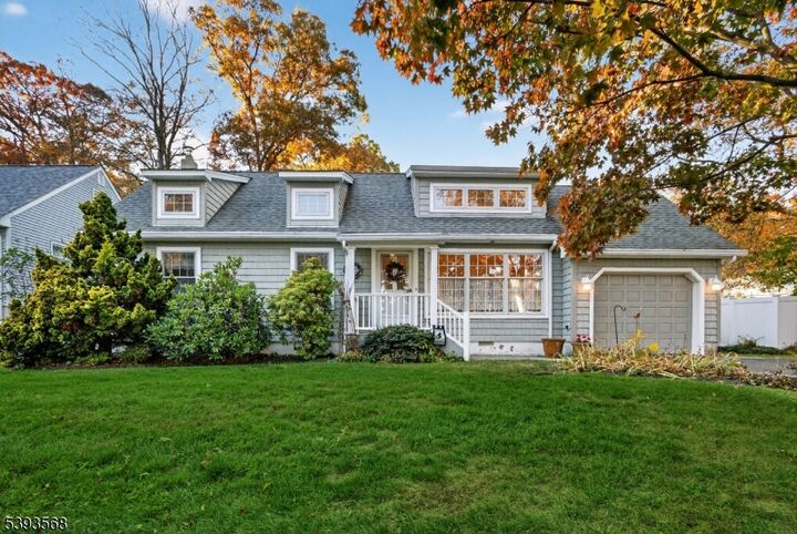 Property Photo:  33 Shawnee Pkwy  NJ 07885