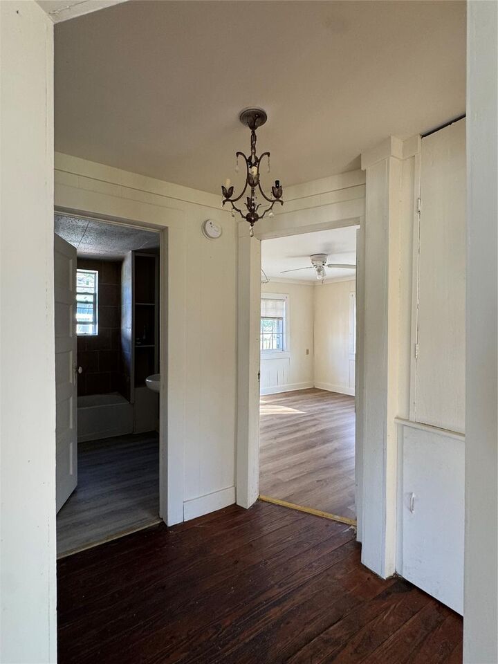 Property Photo:  222 N 2nd Street  TX 77485