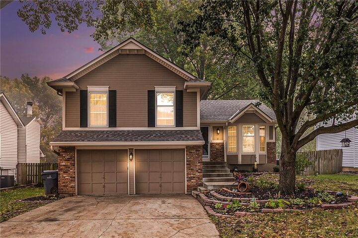 12537 S Brougham Drive  Olathe KS 66062 photo