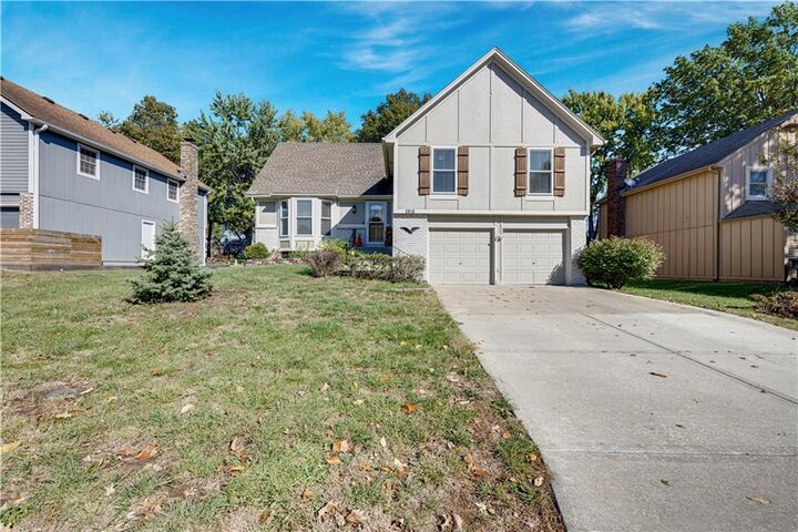 Property Photo: 1916 E 144 Terrace KS 66062