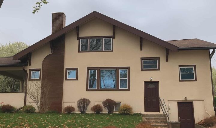Property Photo:  617 E Charles  IA 50662