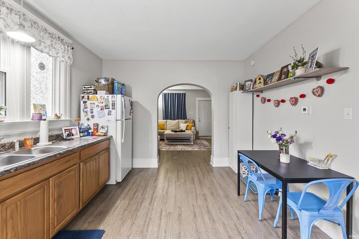 Property Photo: 2404 N Clinton Street IN 46805-3243