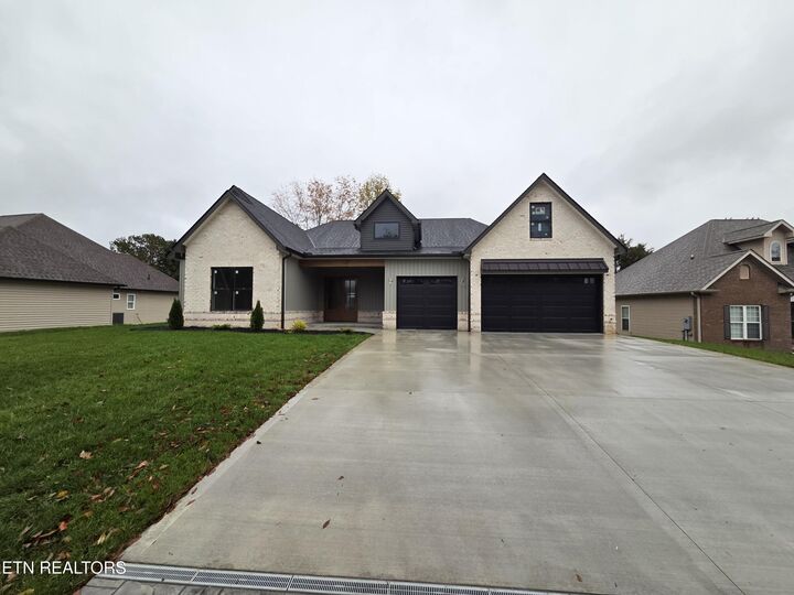 Property Photo:  180 Amohi Way  TN 37774
