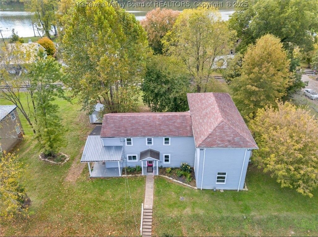 Property Photo:  18 Walnut Street  WV 26164 