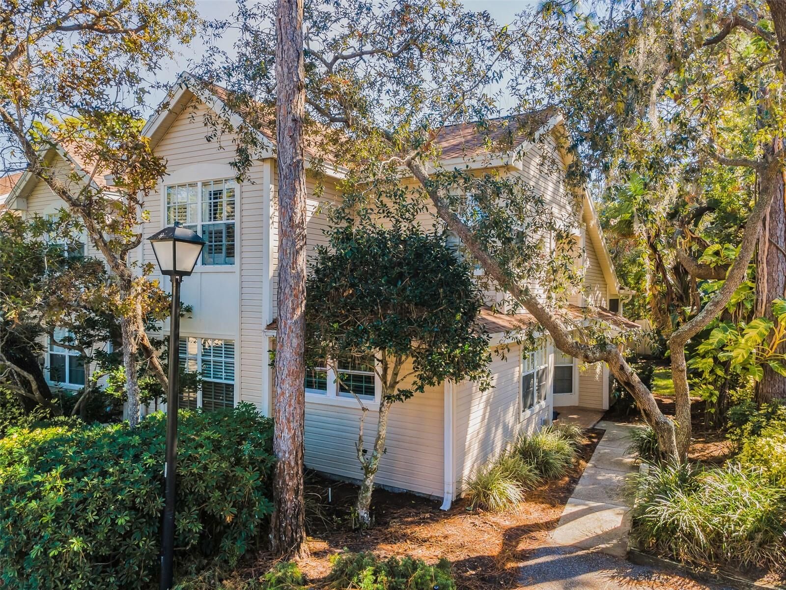 Property Photo:  2182 Clover Hill Road  FL 34683