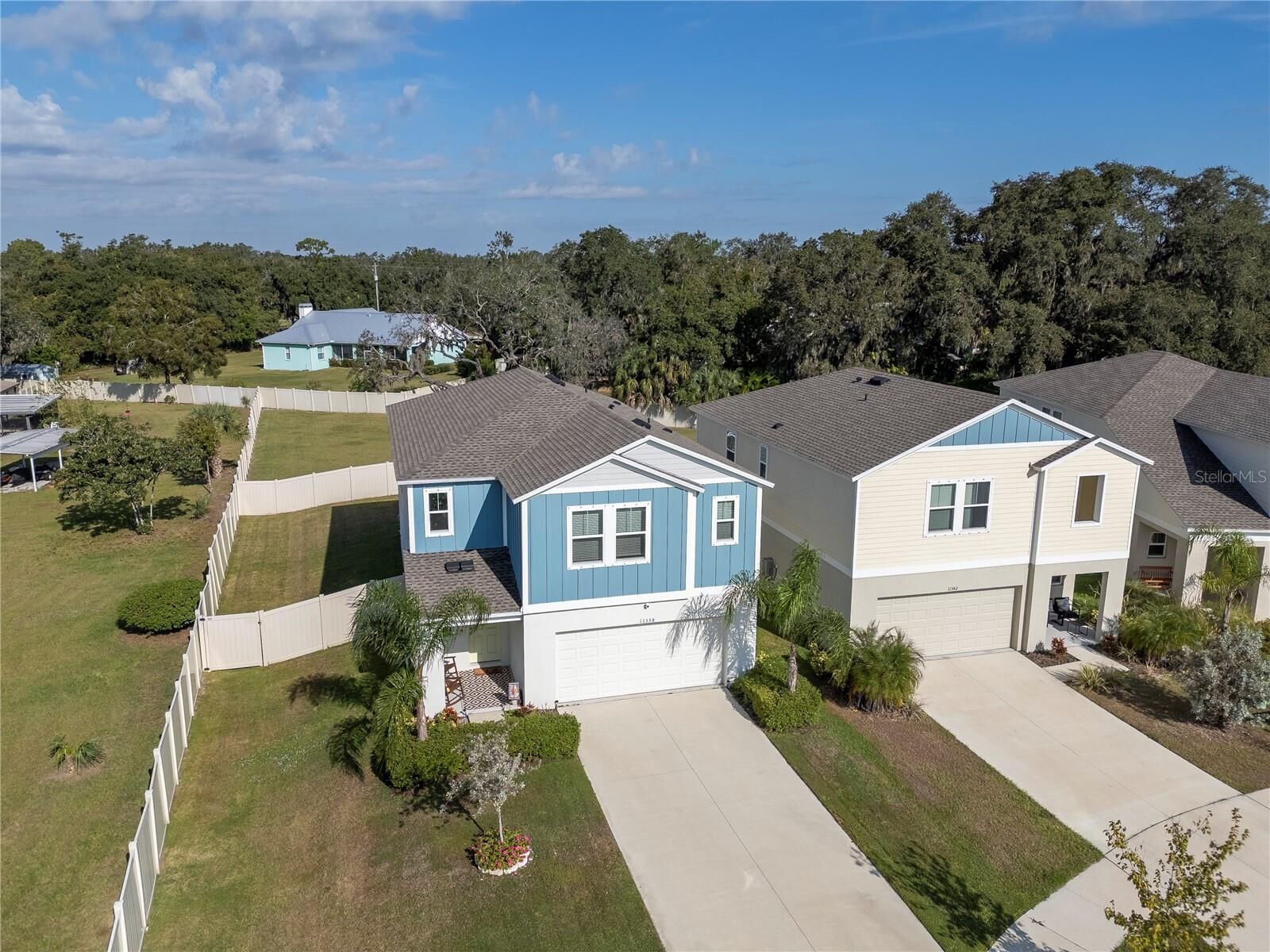 Property Photo:  11338 Brook Edge Avenue  FL 33569