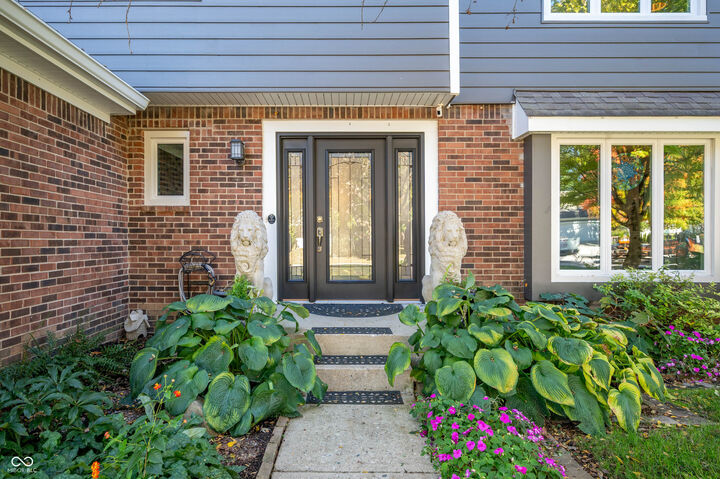 Property Photo:  107 Essex Court  IN 46062