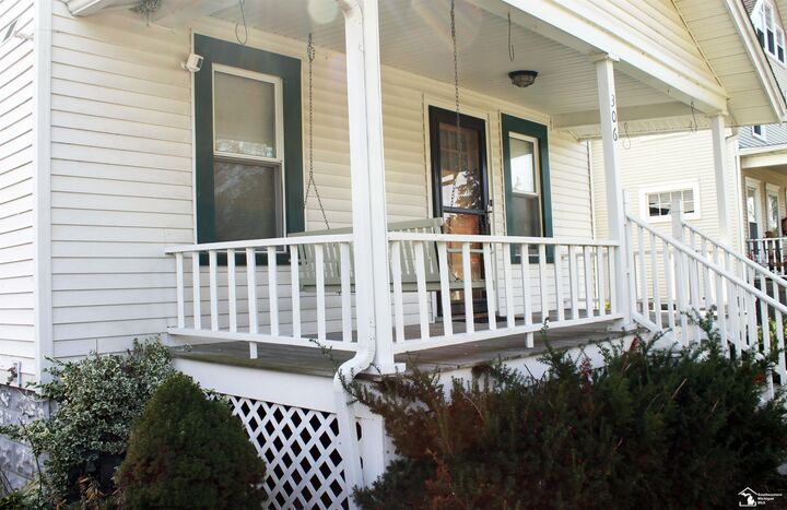 Property Photo:  306 Arbor Street  MI 48162 