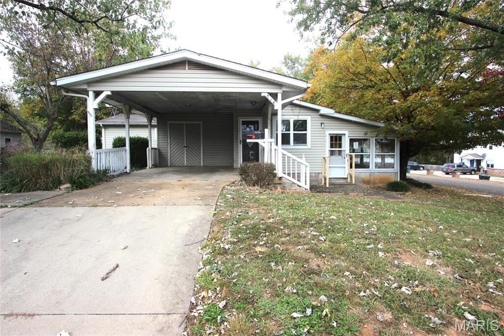 Property Photo:  514 Newberry Street  MO 63645 