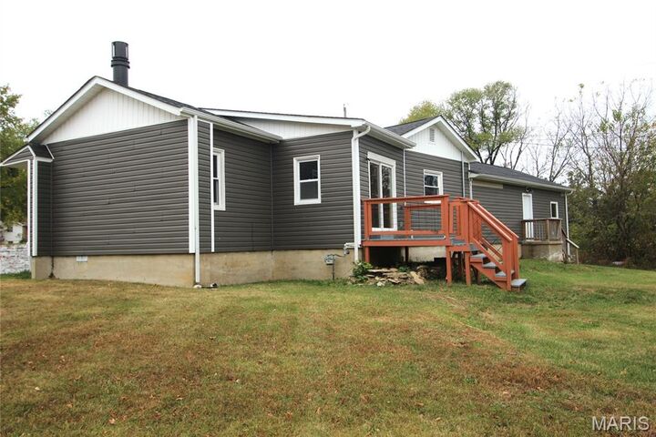 Property Photo:  203 Branch Street  MO 63628