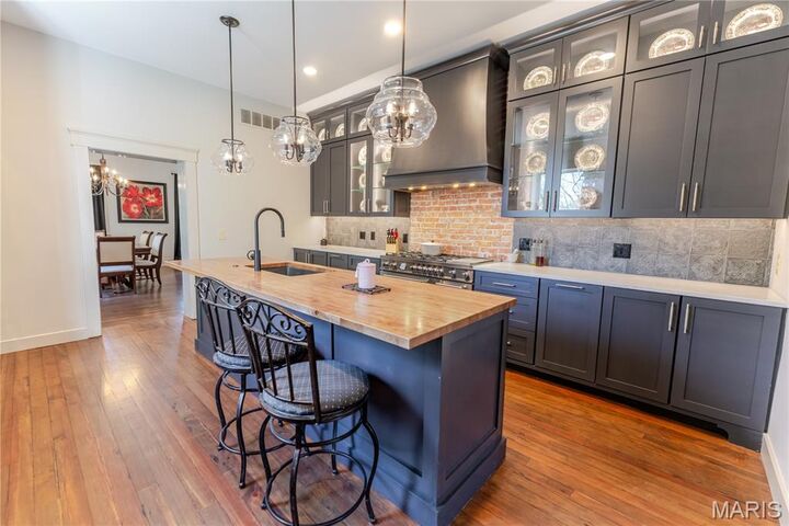 Property Photo:  111 Hickory Lane  MO 63090