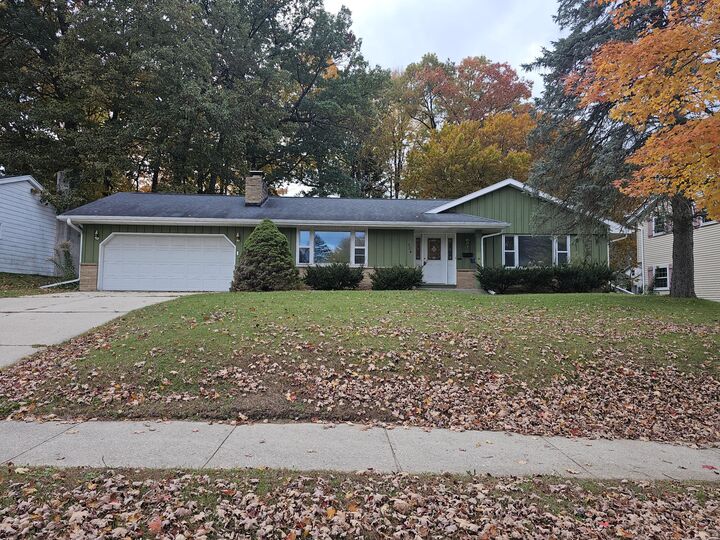 704 N 18th Ave  West Bend WI 53090 photo