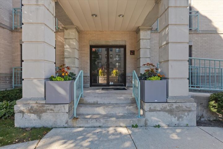 Property Photo:  4757 Howard Street 205  IL 60076