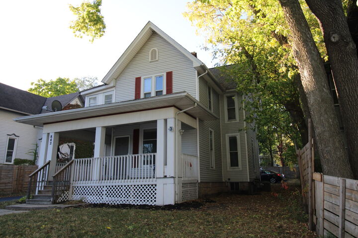 Property Photo: 842 N Court Street IL 61103