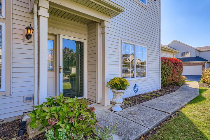 Property Photo:  269 Nicole Drive A  IL 60177