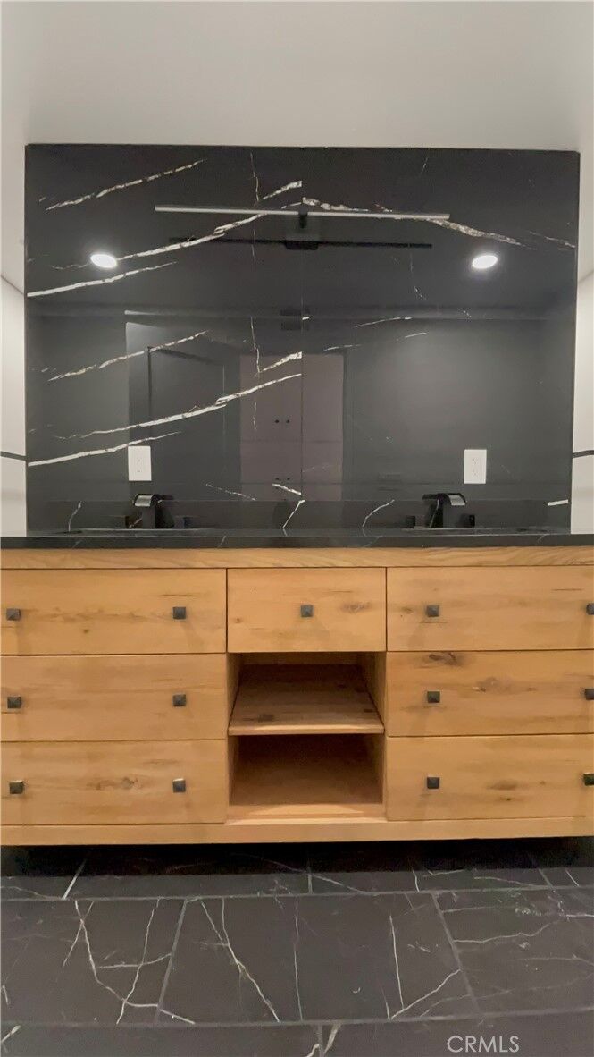 Property Photo:  1410 Pleasantview Dr  CA 92374