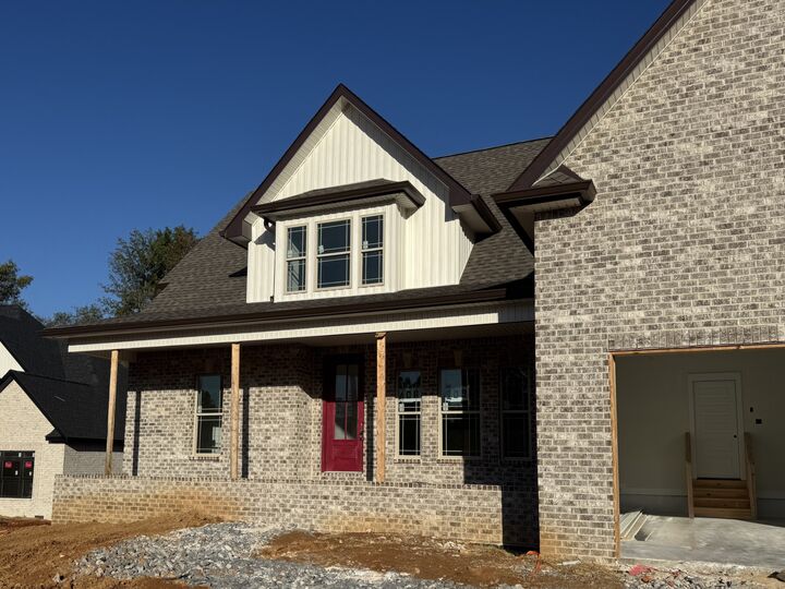 Property Photo:  406 Young Ln  TN 37146