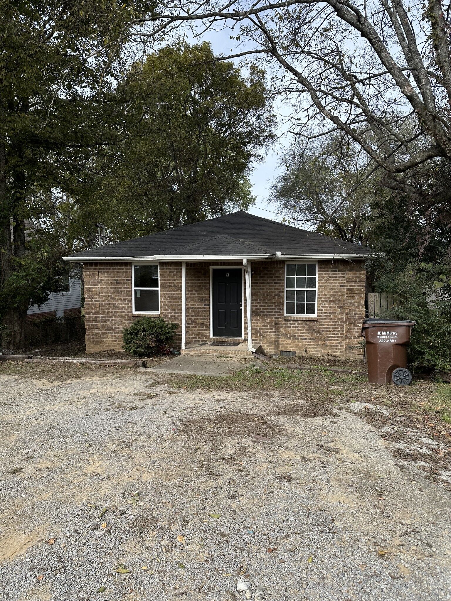 Property Photo:  215 Ensley Ave  TN 37138