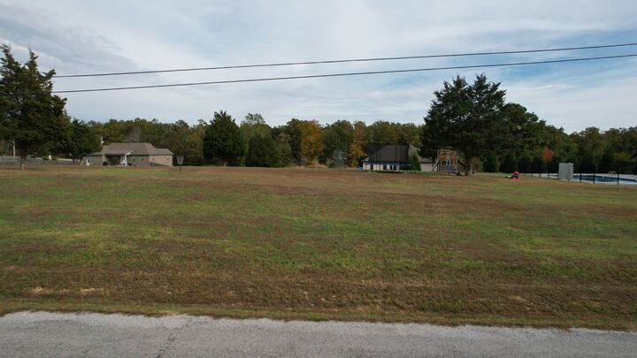 Property Photo:  594 Double Eagle Dr  TN 38483