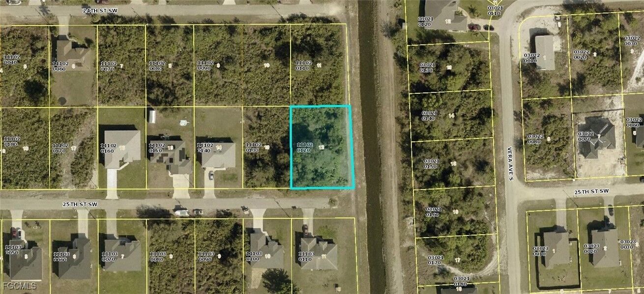 Property Photo: 3700 25th Street SW FL 33976