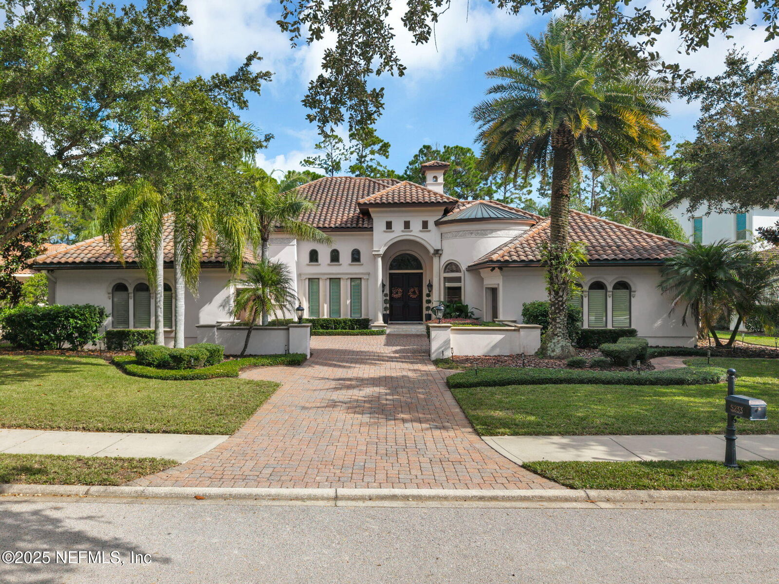 Property Photo:  5233 Commissioners Drive  FL 32224 