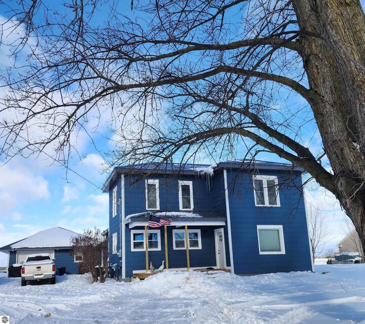 Property Photo: 481 E Remus Road MI 48858