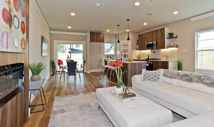 Property Photo:  717 Sunset Avenue  TX 75208