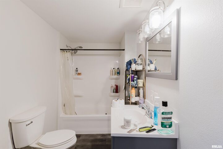 Property Photo:  1200 W Adams Street  IL 62948 