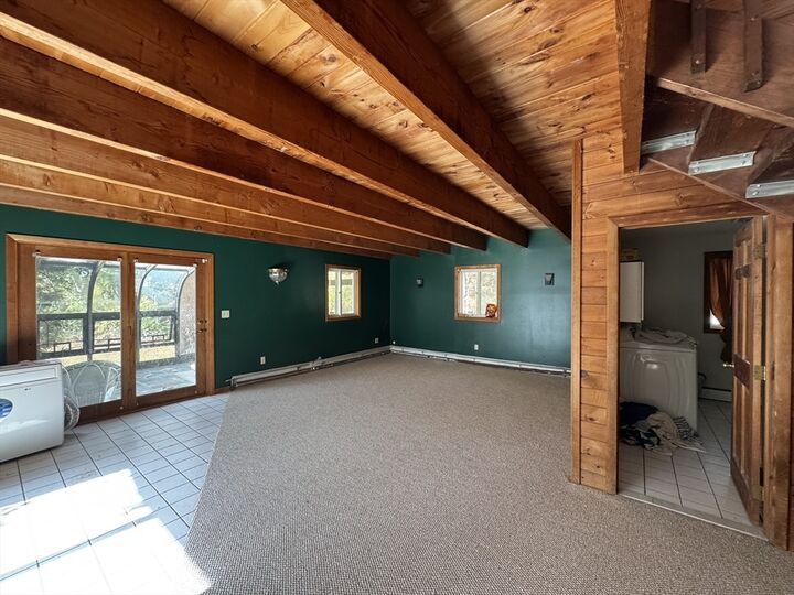 Property Photo:  91 Valley Rd  MA 01462