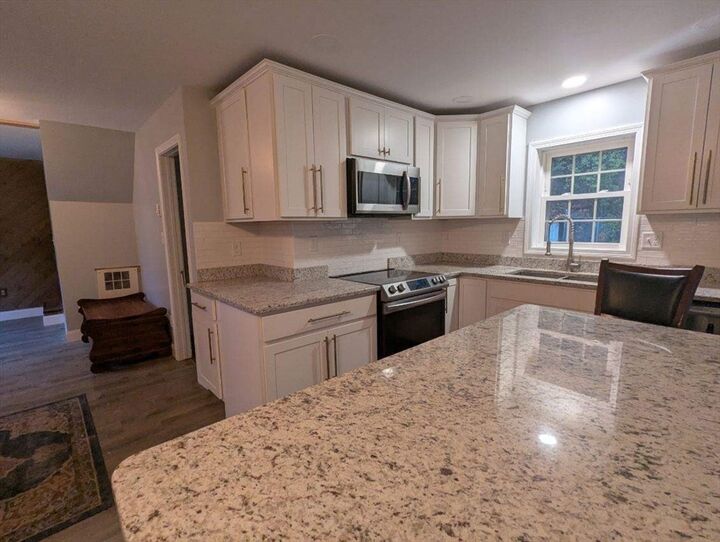 Property Photo:  91 Valley Rd  MA 01462