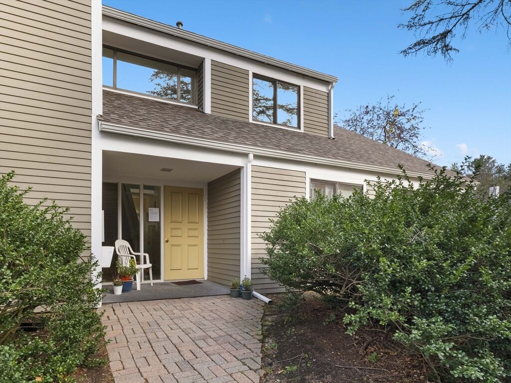 Property Photo:  18 Concord Greene 6  MA 01742 