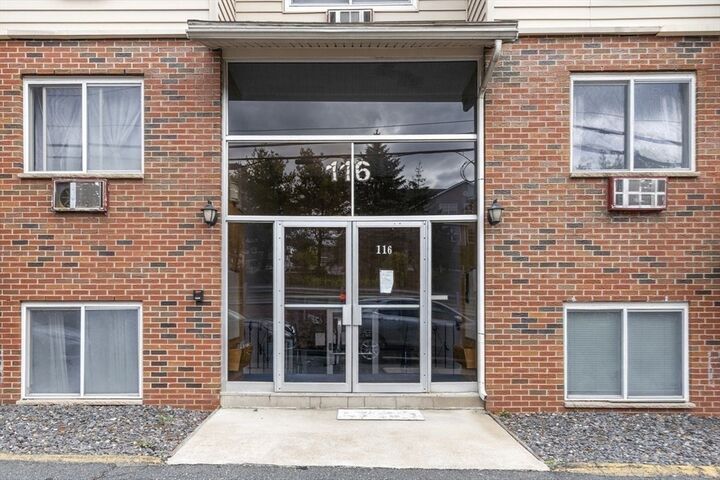 Property Photo:  116 Boston Post Rd E 105  MA 01752 