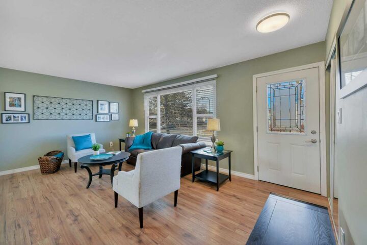 Property Photo:  11 Fir Street  AB T4N 4Y3