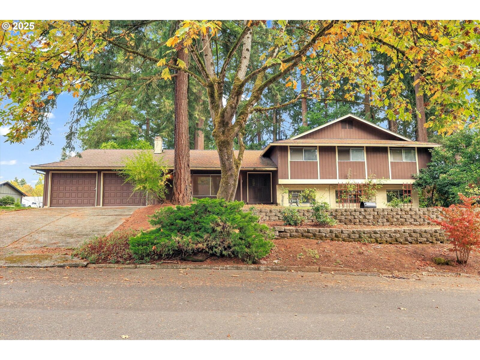 Property Photo:  2105 SE 132nd Ct  WA 98683 