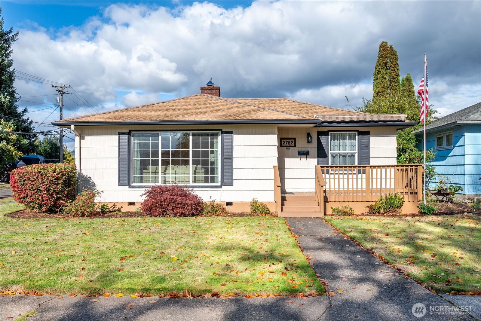 Property Photo:  2762  Louisiana Street  WA 98632