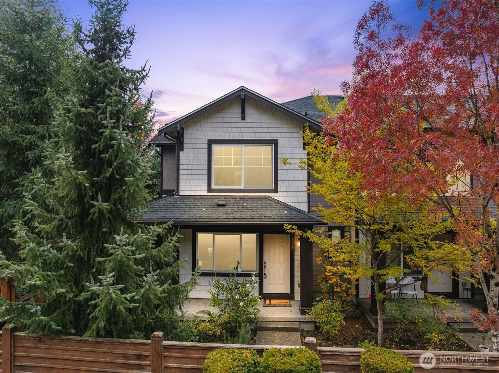 Property Photo:  10260  157th Place NE 101  WA 98052 
