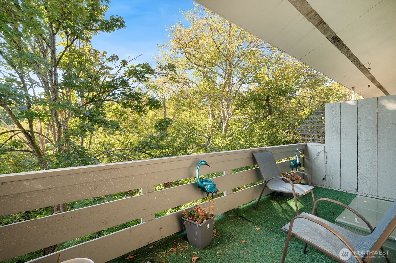 Property Photo:  21833  7th Avenue S  WA 98198