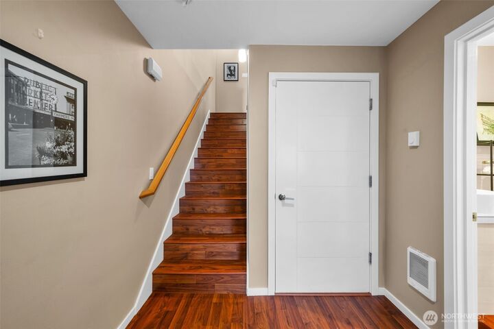 Property Photo:  2311 N 113th Place B  WA 98133